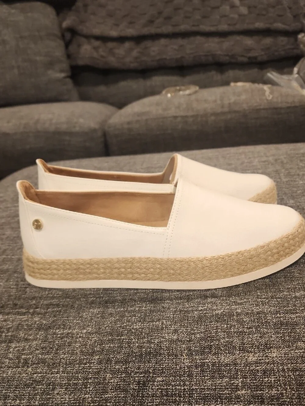 Giani Bernini classic whitw